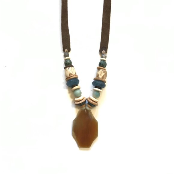 Twine & Twig Medallion Tribal Beaded Necklace Womens Brown Suede Strap Pendant - Picture 2 of 11